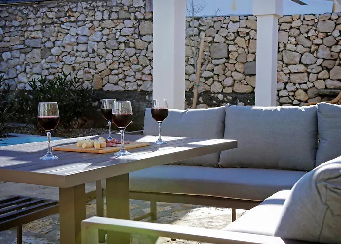 S Hébergement de vacances Ražanac