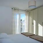 S Holiday home *