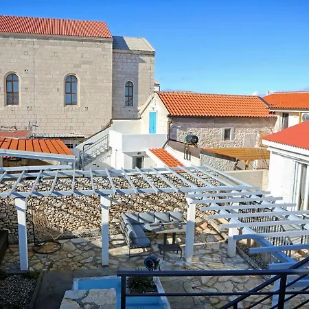 S Holiday home Razanac